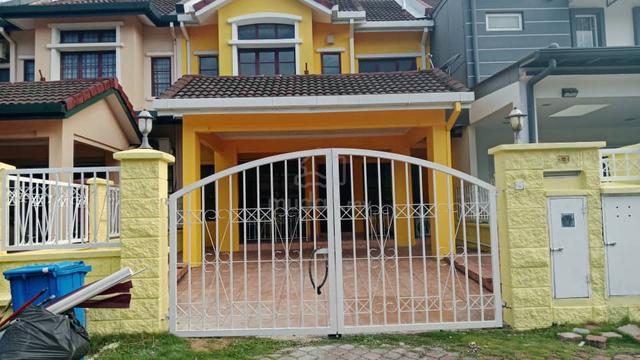 Spacious family house at bukit jelutong shah alam 1