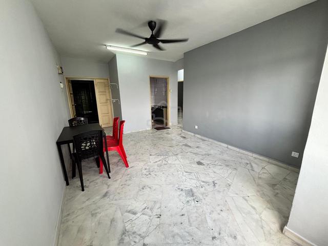 Ilham Apartment 1