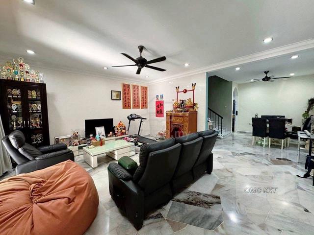 Batu belah Meru klang double storey house renovated n extended 1