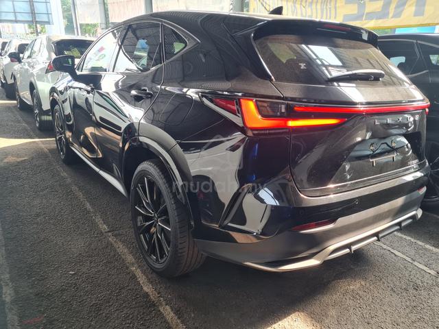 2023 Lexus NX350 2.4L F Sport Panoramic Roof Unreg - 5