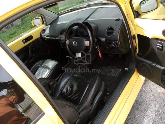 Volkswagen BEETLE 1.6 (A) - 4