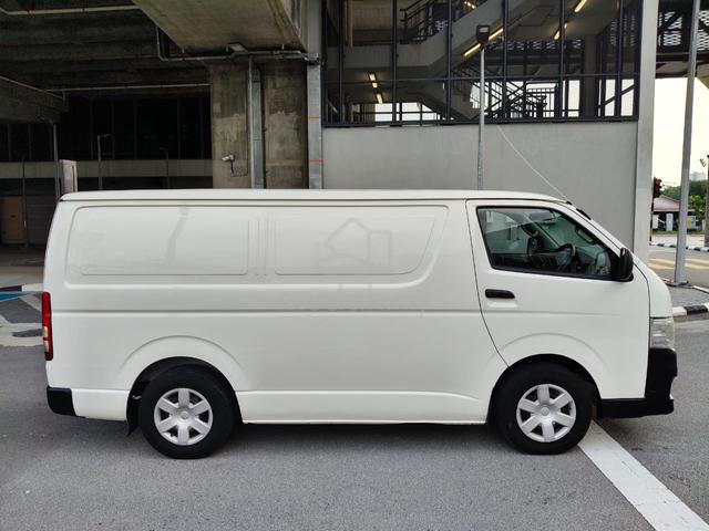 2013 Toyota HIACE 2.5 (M) Panel Van - 4