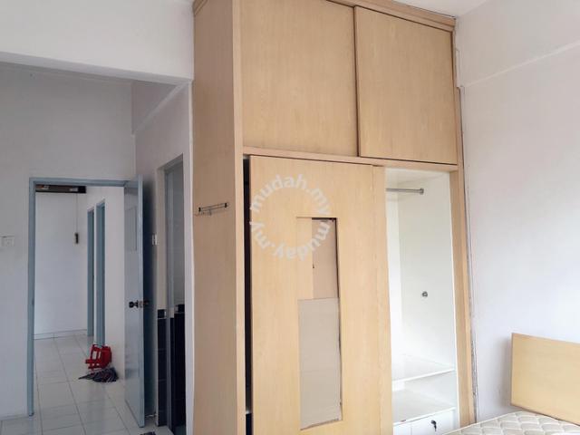 Partial Furnished Pangsapuri Mawar Raja Uda Butterworth Apartment Condominium For Rent In Butterworth Penang