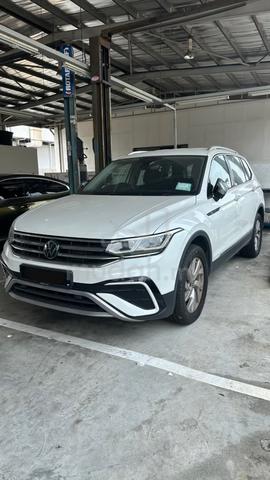 2024 Pre-Owned Tiguan Allspace Elegance IQ.Drive - 2