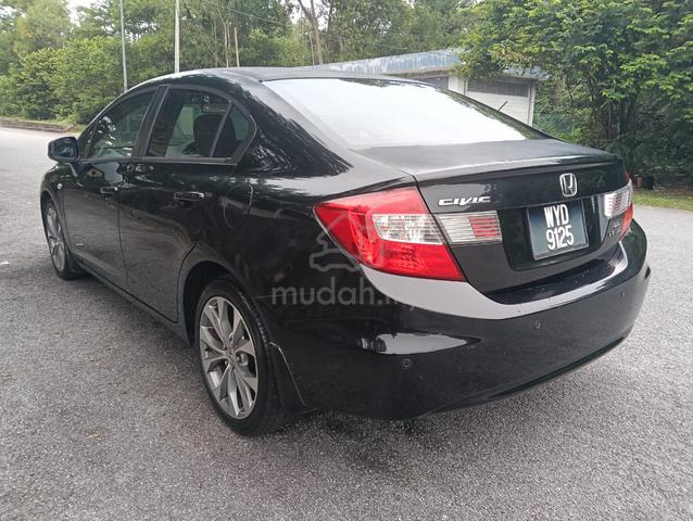 2013 Honda CIVIC 1.8 S (A) - 4