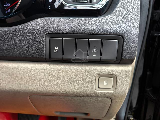 Kia GRAND CARNIVAL 2.2 D 2PwDOOR PERFECT WARRANTY - 5