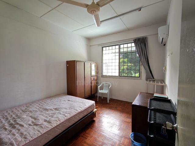 Room near Hospital for rent 1