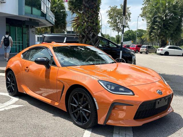 2023 Toyota GR86 RZ AUTO 21k KM 10TH ANNIVERSARY - 1