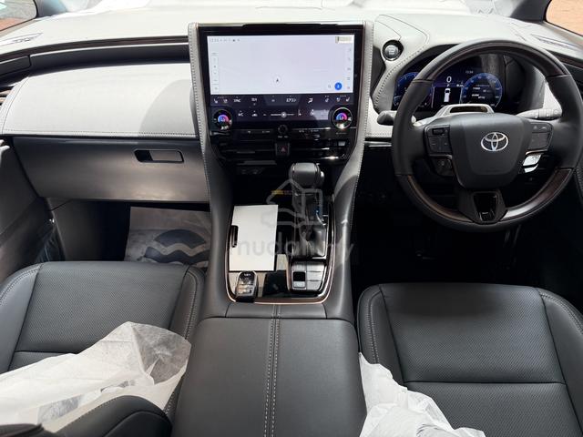 2025 Toyota ALPHARD 2.5 Z BEST OFFER IN TOWN - 4
