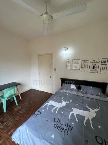 Medium Room @ Seri Maya Setiawangsa 2 mins Walk to LRT Setiawangsa 3