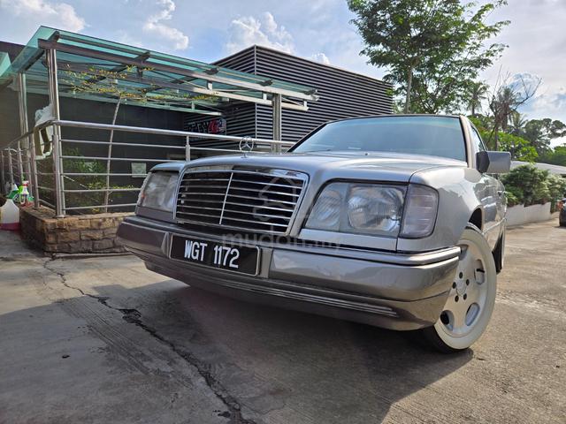 1995 Mercedes Benz 220E 2.2 (A) - 1