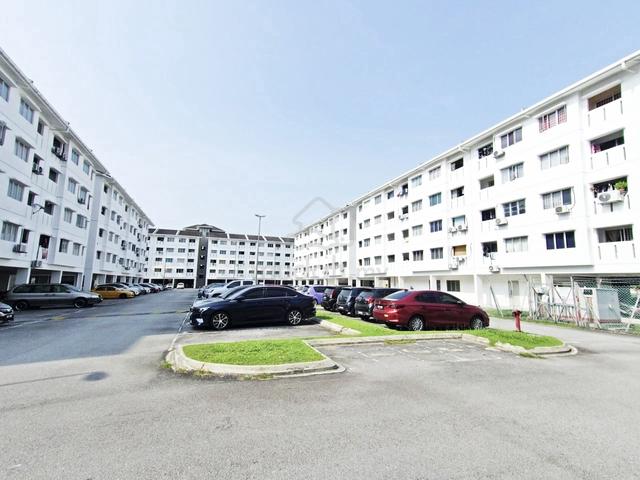 Pangsapuri Putra 1