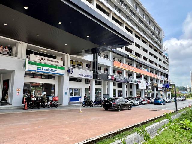 Avia Plus, Bandar Country Homes 1