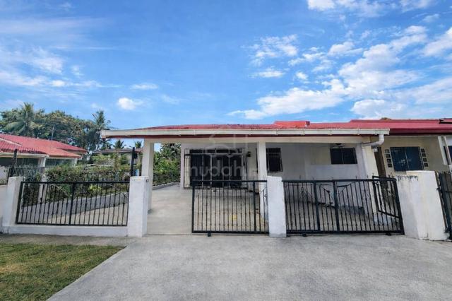 3,400 sqft Corner House | Park 6 Cars 1