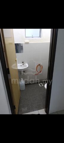 Pangsapuri Seri Iskandar 4