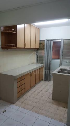 saujana apartment 1