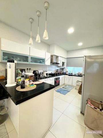 Fully Renovated ! 2 Storey Superlink Ambang Botanic 2 Klang for sale 1