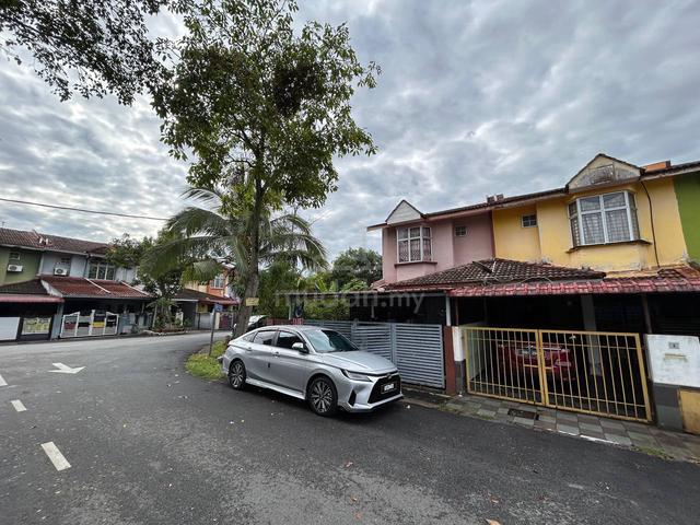 Corner Lot 2 Storey Terrace Taman Dahlia Sepang for Sale 1