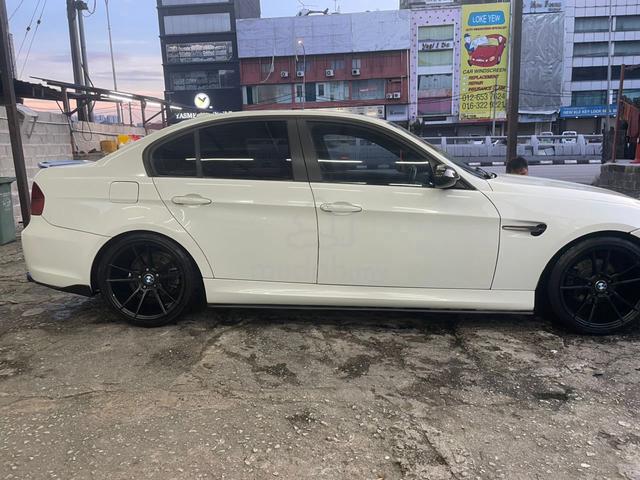 2005 Bmw 320i (CBU) 2.0 (A) - 4