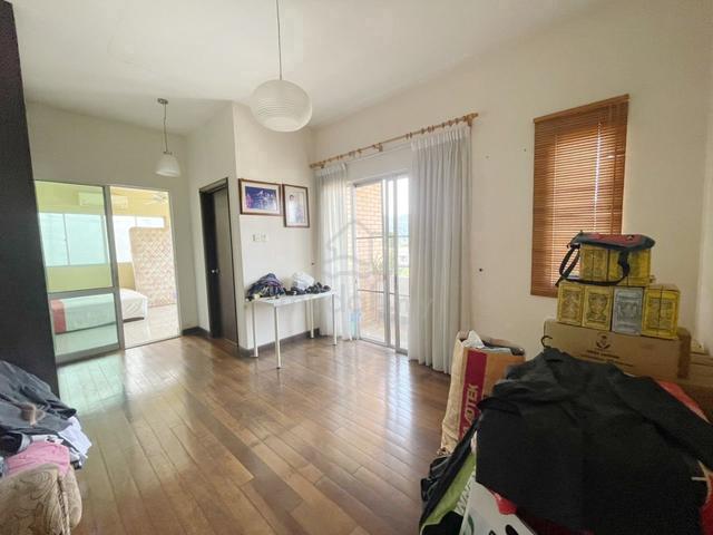 .🟥Corner 3 Storey House, Valencia🟥39x80, Freehold, Reno + Extend 1