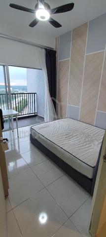 Fully furnished room in BSP21 for rent 1