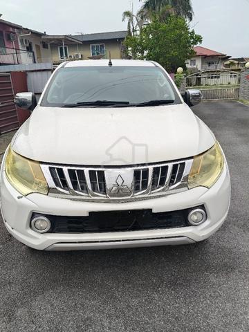2016 Mitsubishi TRITON 2.4 VGT ADVENTURE X MY2016 - 1