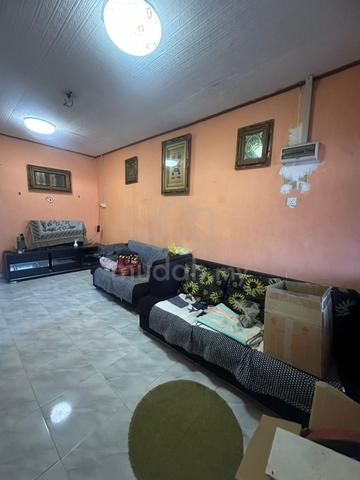 Single Storey Low Cost Jalan Dahlia Tampoi Near CIQ JB Town Full Loan 1