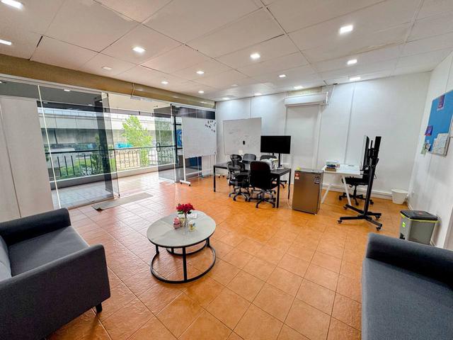 Renovated Office Facing MRT Damansara Damai Petaling Jaya Beside KFC 1