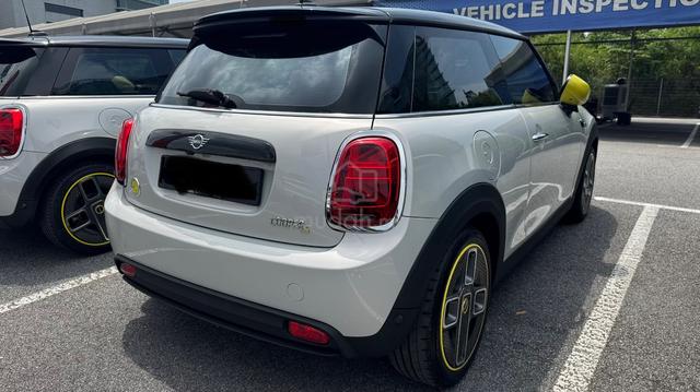 2022 Mini COOPER 10.0 SE. - 4