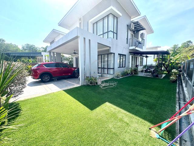Renovated Semi D Tasik Kesuma Aronia Semenyih 1