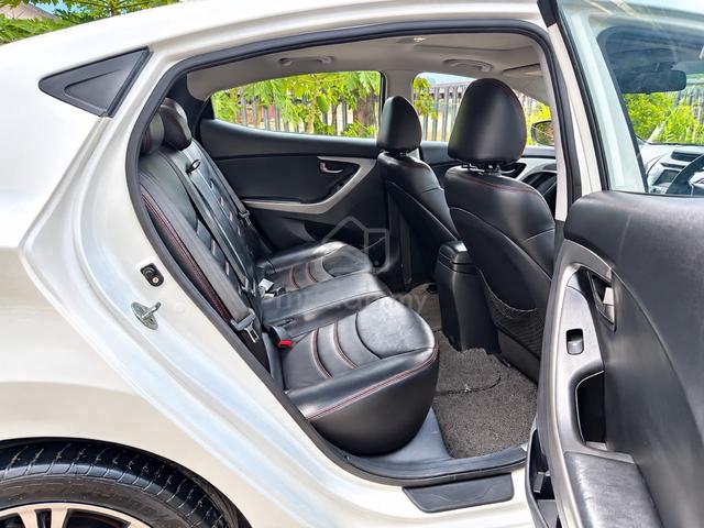 2012 Hyundai ELANTRA 1.8 (AUTO) - 5