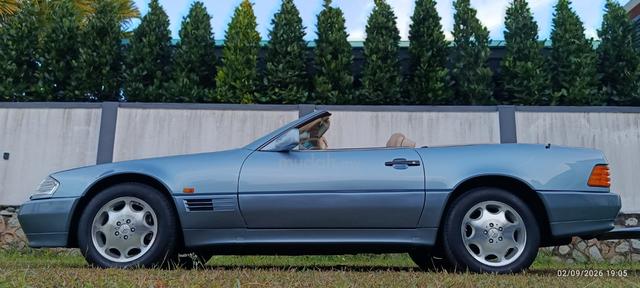 Mercedes Benz 300SL R129 Convertible Sports Rdster - 1