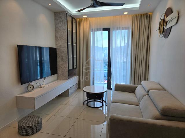 Queens Residences Q1 @ Queens Waterfront 1