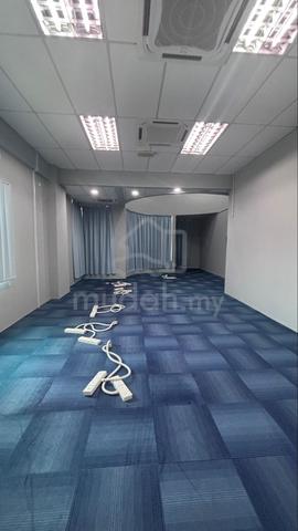 Hurry Grab!!! Very Nice Shop Lot With Strategic Location!!! 1