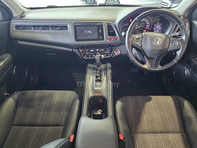 Honda HR-V 1.8 V ENHANCED FACELIFT 1 OWNER - 3