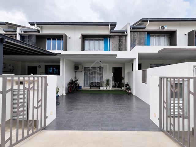 Double Storey Terrace House Serenia City Amani, Kota Warisan Sepang 1