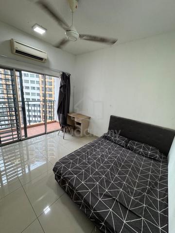Fully Furnished Single,Middle and Master room at Oug Parklane Block E 1