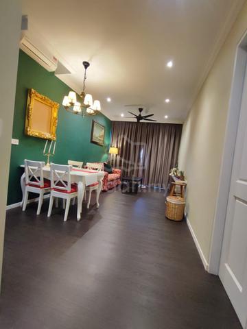 Queens Residences Q1 @ Queens Waterfront 1