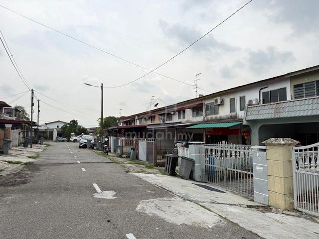 Full loan damai jaya good condition worker near bukit indah tun aminah 1