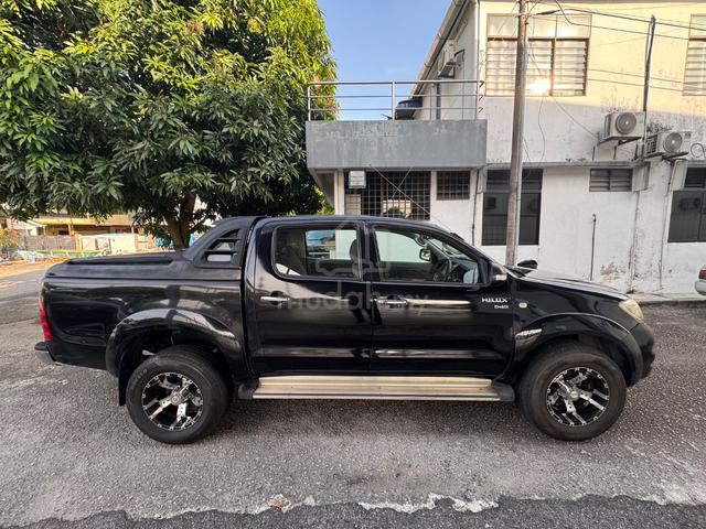 2011 Toyota HILUX 2.5 G (A) - 4