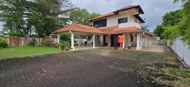 Kuantan Bungalow Double Storey for Sale (Below Market Value) 1