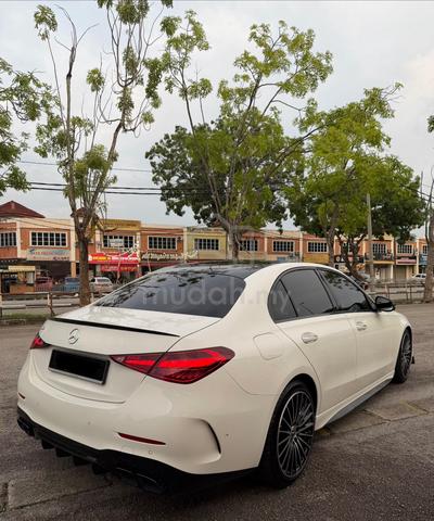 2023 Mercedes-Benz C300 AMG Line 2.0 local facelif - 2
