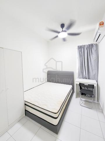 I-Santorini (Small Room), Tanjung Tokong nr One Academy & Straits Quay 1