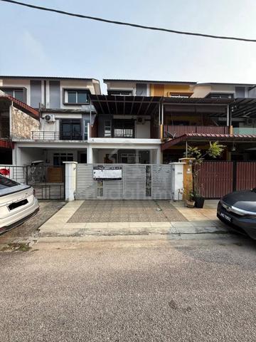 Taman Scientex Pasir Gudang 2.5 Storey Terrace House Facing North 1