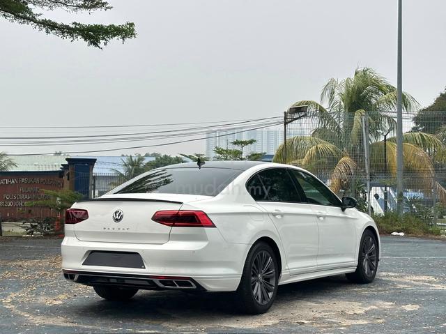 2022 Volkswagen PASSAT 2.0 R-LINE (A) - 3