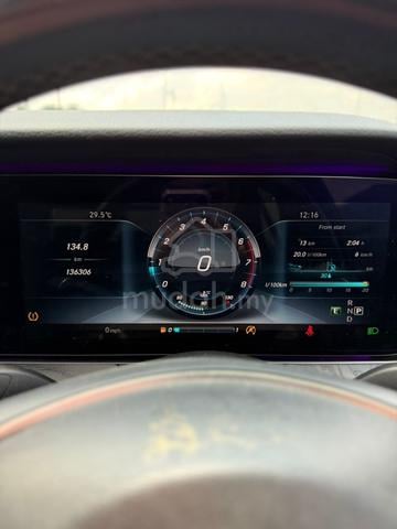 2016 Mercedes Benz E250 AVANTGARDE (CKD) 2.0 - 5