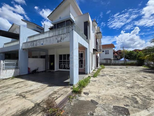 Kulai ioi Alpinia CORNER double storey terrace house for sale 1