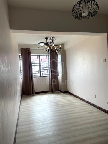 Main Place Residence 1