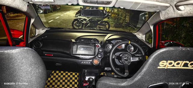 2014 Honda JAZZ 1.5 FACELIFT (A) - 4