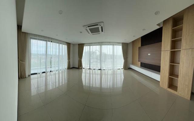 Jesselton Twin Towers 1